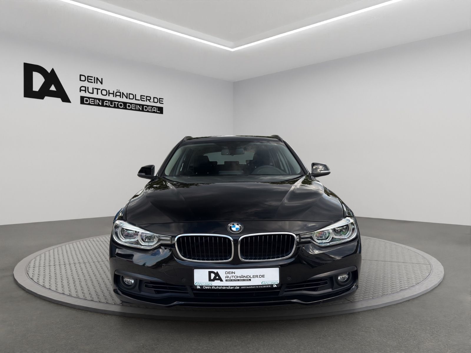 BMW 320i Touring Advantage